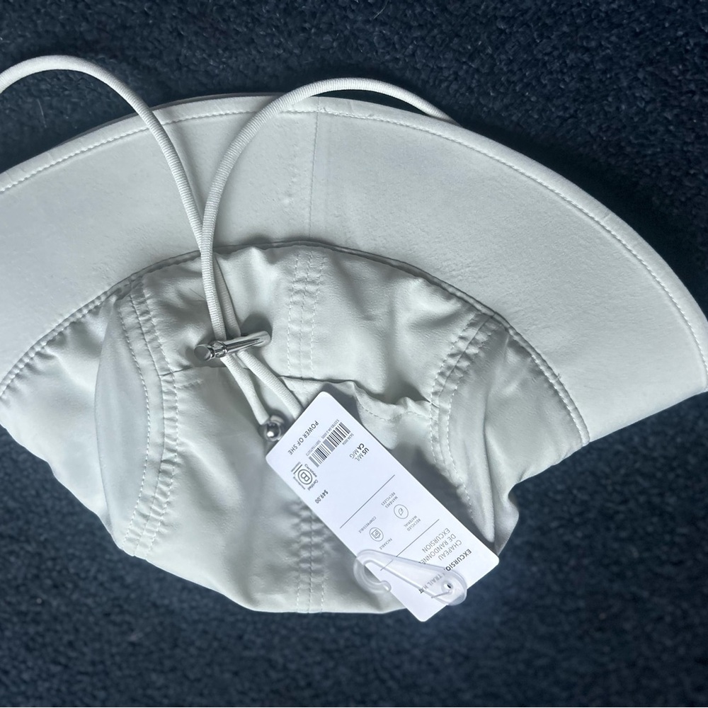 Athleta White Bucket Hat with Drawstring